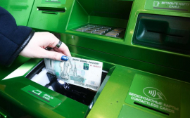 В российских банках заявили, что не испытывают проблем с банкоматами