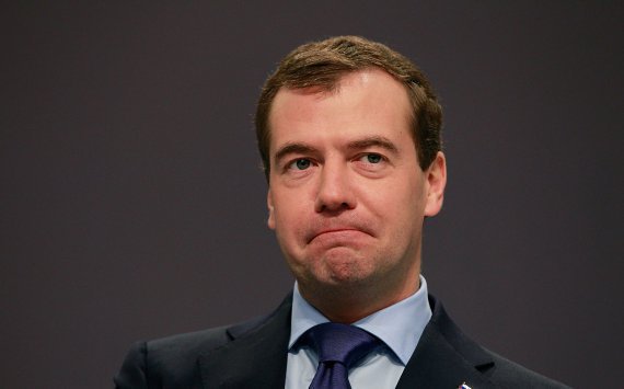 Медведев призвал не допускать в России резких скачков цен на рыбу‍