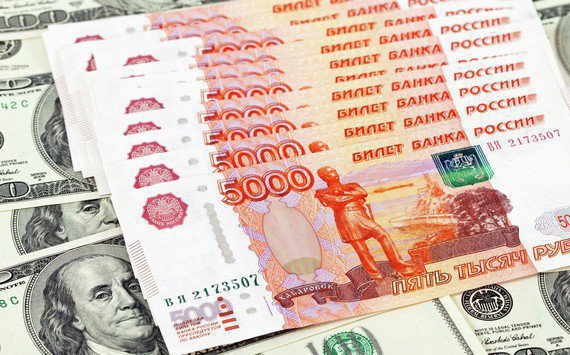 Санкции США ослабили курс рубля на 5%