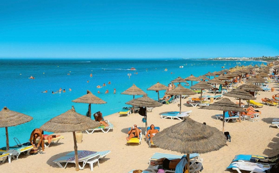 Компании отменяют рейсы в Тунис из-за резкого спада туристического потока 