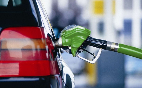 Эксперты: Реальная рыночная стоимость бензина могла достичь 50 рублей