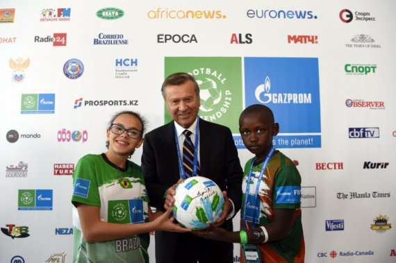 211 стран и регионов приняли участие в Шестом Международном детском форуме «Футбол для дружбы»