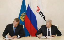 ЛУКОЙЛ и Астраханская область развивают сотрудничество в социально-экономической сфере
