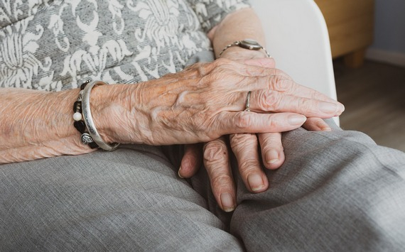 Как ускорить реабилитацию пожилого человека после болезни?