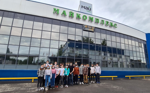 Компания МАЙ провела экскурсию по своей чаепроизводящей фабрике во Фрязино для 40 студентов Щелковского колледжа