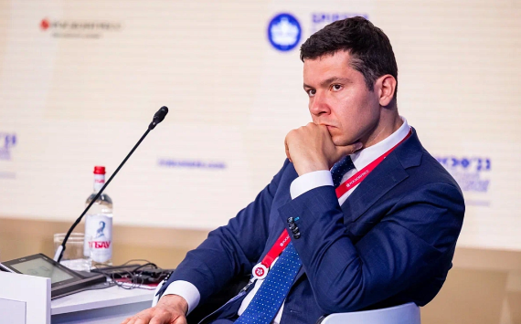 Антон Алиханов провел несколько двусторонних встреч на полях ПМЭФ-2024