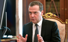 Дмитрий Медведев ограничил рост цен на ЖКХ-услуги уровнем инфляции