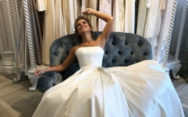 Юлия Барановская выбрала свадебное платье, чем спровоцировала слухи о новом замужестве