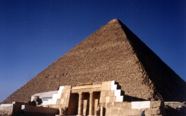 Археологи обнаружили в пирамиде Хеопса тайную комнату