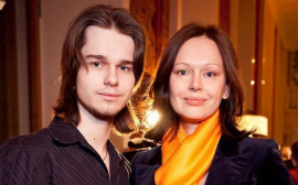 Ирина Безрукова замуровала вход в квартиру умершего сына