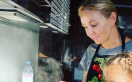 Оставшаяся временно без работы Татьяна Навка стала давать мастер-классы у плиты