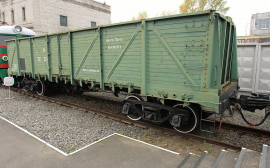 Владелец Первой грузовой компании Владимир Лисин предложил транспортировать контейнеры на полувагонах