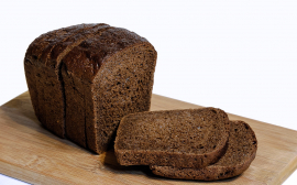 Диетолог перечислил вредные свойства чёрного хлеба