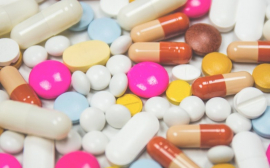 Доктор Мясников рассказал об опасности самолечения антибиотиками
