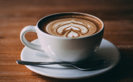 Ученые связали частое употребление кофе со слепотой
