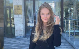 Лиза Пескова заявила, что хочет "выйти из тени" отцовской фамилии