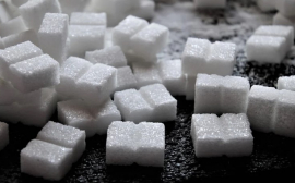 Эндокринолог Бочарова объяснила, к чему приводит полный отказ от сахара