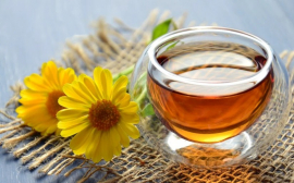 Диетолог Королева рассказала о вреде употребления черного чая во время еды