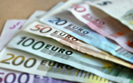 Аналитики считают, что антироссийские санкции могут нанести урон евро