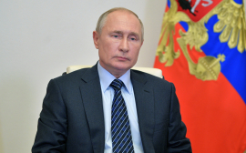 Владимир Путин призывает бизнес перемещаться в Крым
