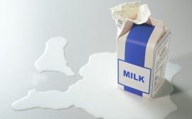 Производители стали скрывать уменьшение молока в пакете надписью «1 килограмм»