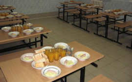 В России хотят ввести единый стандарт на горячее питание в школах