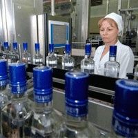В России рекордное падение производства водки