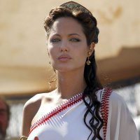 В собственной экранизации Джоли сыграет императрицу Екатерину II