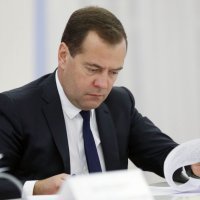 Медведев подписал документ о расширении границ РФ на шельфе Охотского моря