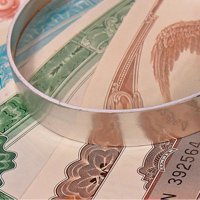 По итогам 2015 года ОПИФ облигаций «РСХБ – Валютные облигации» показал доходность 61,71%