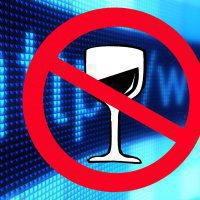 Минкомсвязи предложил снять запрет на экспорт алкоголя через интернет