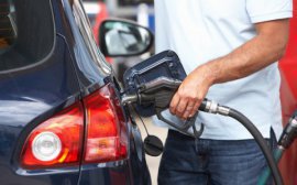 Цена на бензин вырастет на уровне инфляции в 2018 году