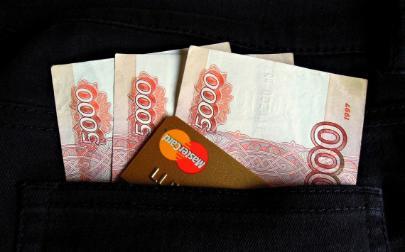 Топилин заявил о рекордном с 2012 года росте зарплат россиян