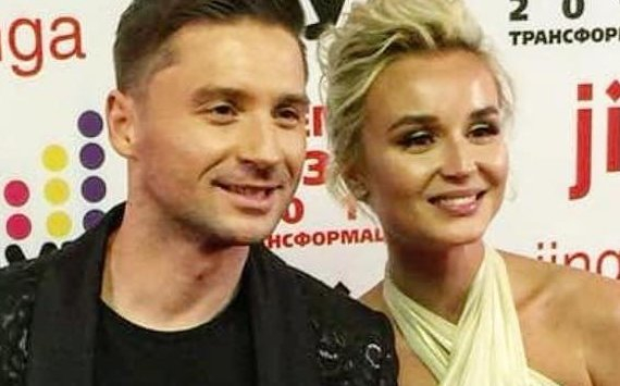 Полина Гагарина и Сергей Лазарев не смогли удержаться от смеха на общей фотосессии
