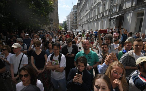 Росгвардия пресекла беспорядки и провокации на незаконном митинге в Москве
