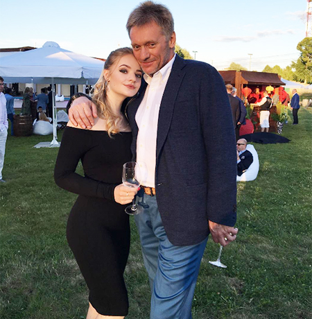Дочь Дмитрия Пескова поздравила отца с днем рождения и поблагодарила за воспитание
