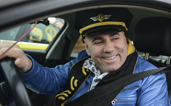 Иосиф Пригожин предлагает провести «чистку» среди таксистов
