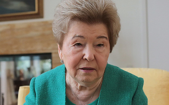 «С днем рождения, бабушка»: внуки поздравили Наину Ельцину с 88-летием