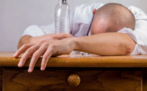 Медики рассказали, как влияет алкоголь на организм человека старше 40 лет
