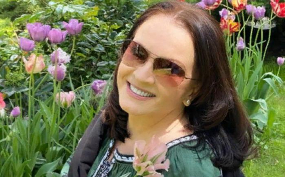 «Как в раю!»: София Ротару вслед за Максимом Галкиным похвасталась видами своего особняка и цветущего сада