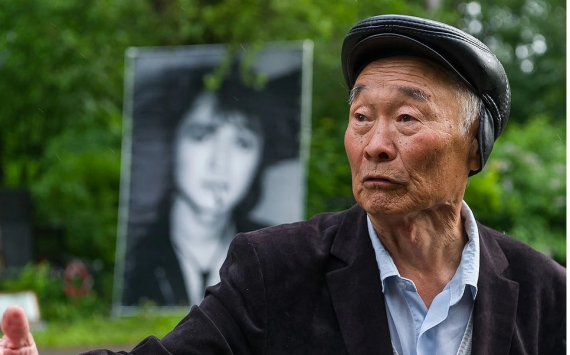 «Мне абсолютно все равно»: отец Виктора Цоя не собирается смотреть новый фильм о сыне