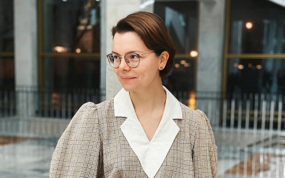 «Именно таким должен быть шарф»: Татьяна Брухунова показала трендовый аксессуар на осень и зиму
