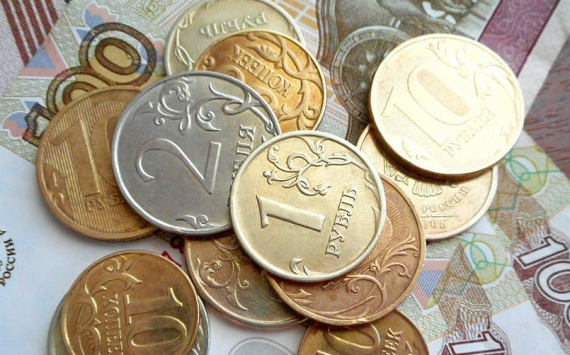 Экономист Хазин назвал причины девальвации рубля
