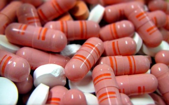 Доктор Мясников рассказал об опасности антибиотиков для человека
