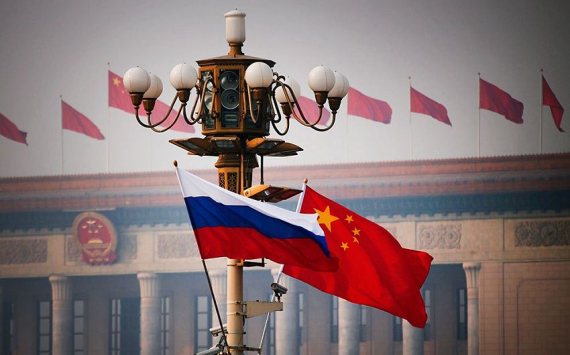 МИД Китая: Пекину необходимо укреплять стратегические связи с Москвой