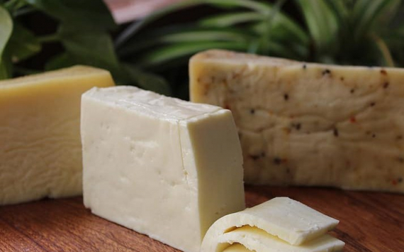 Ученые: Регулярное употребление сыра на 25% повышает продолжительность жизни