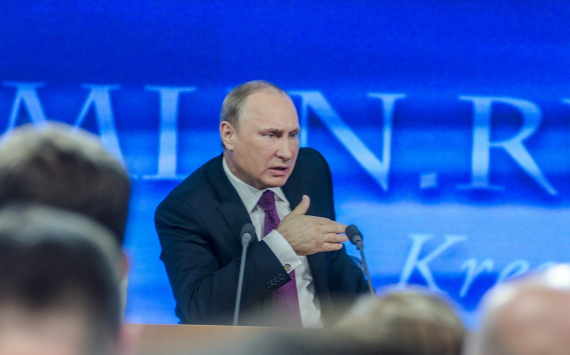 Путин: Россия избежала критического экономического спада во время пандемии