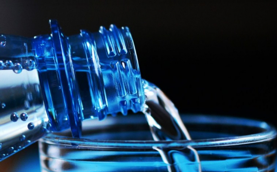 Медики назвали самую полезную для организма воду