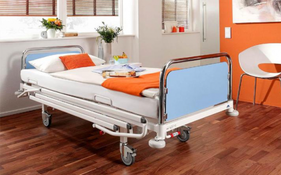 Кровати для лежачих больных: виды и параметры выбора