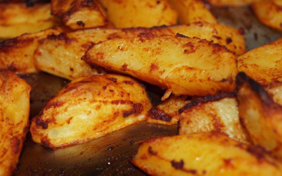 Ученые рассказали об опасности употребления жареного картофеля с помидорами